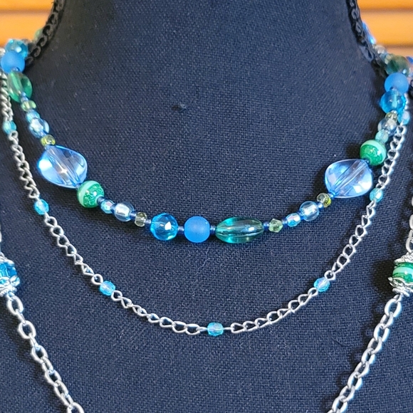 NWT Avenue Beaded Multi Strand Necklace - Picture 3 of 5